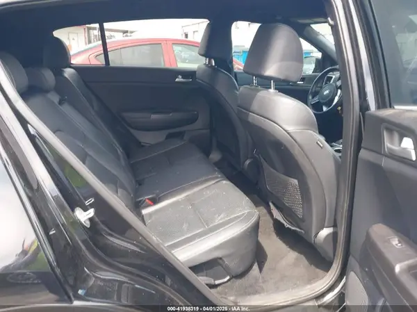 KNDP63AC5M7898258 2021 KIA SPORTAGE - Image 8