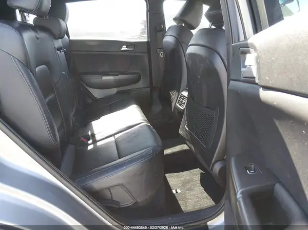 KNDP63AC6M7866855 2021 KIA SPORTAGE - Image 8