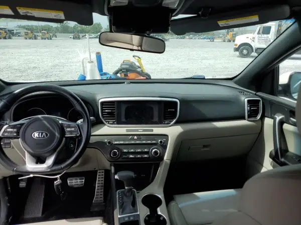 KNDP63AC7L7749395 2020 KIA SPORTAGE - Image 8