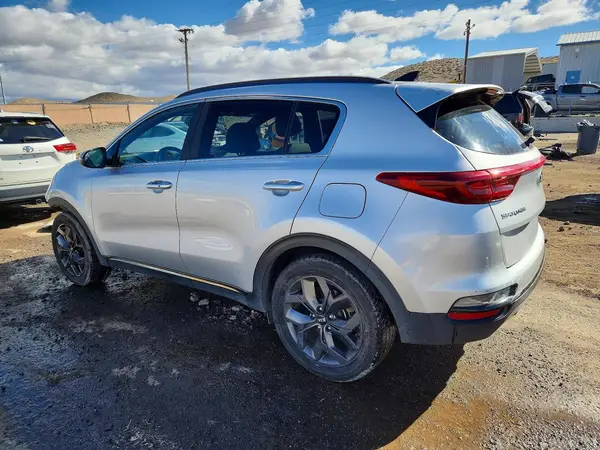 KNDP63AC8L7650942 2020 KIA SPORTAGE - Image 2