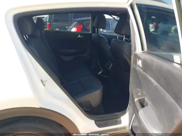 KNDP63AC8L7827487 2020 KIA SPORTAGE - Image 8