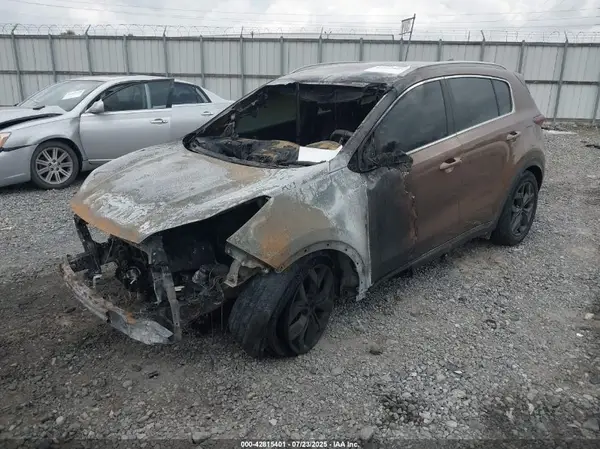 KNDP63AC8L7829675 2020 KIA SPORTAGE - Image 2