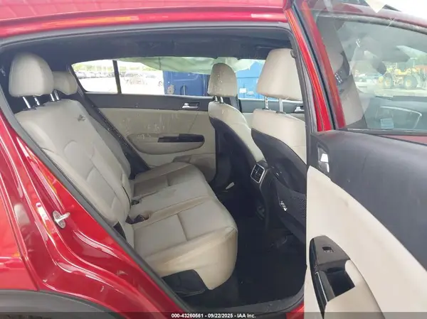 KNDP63AC9M7890504 2021 KIA SPORTAGE - Image 8
