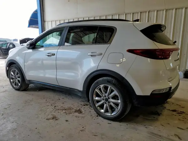 KNDP63AC9N7982990 2022 KIA SPORTAGE - Image 2