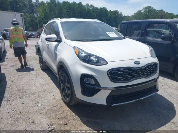 KNDP63ACXL7754980 2020 KIA SPORTAGE - Image 1