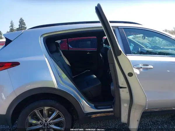 KNDP6CAC0L7649820 2020 KIA SPORTAGE - Image 8