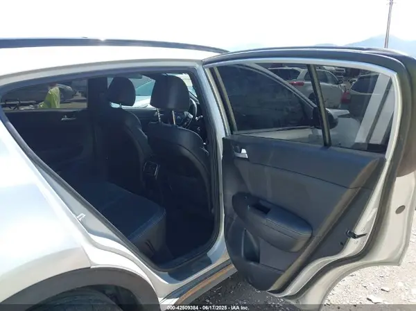 KNDP6CAC1L7782439 2020 KIA SPORTAGE - Image 8