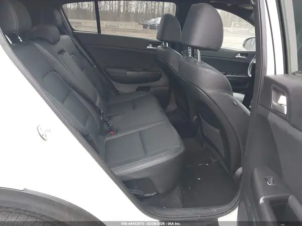 KNDP6CAC1M7874989 2021 KIA SPORTAGE - Image 8