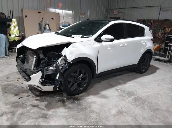 KNDP6CAC1N7974107 2022 KIA SPORTAGE - Image 2