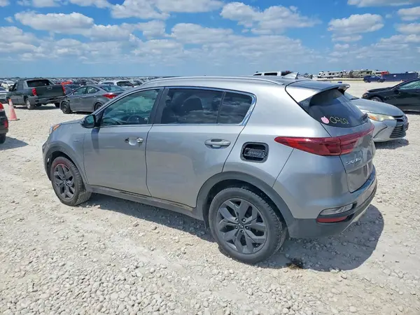 KNDP6CAC2L7660902 2020 KIA SPORTAGE - Image 2