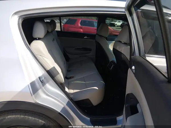 KNDP6CAC2L7690207 2020 KIA SPORTAGE - Image 8