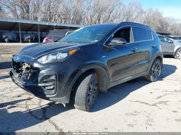 KNDP6CAC2L7778447 2020 KIA SPORTAGE - Image 2
