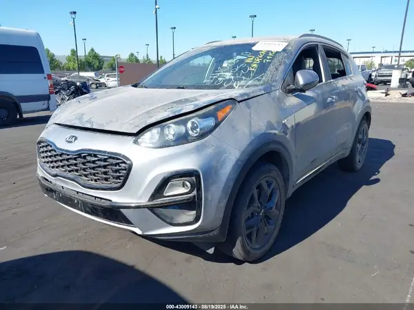 KNDP6CAC2M7915694 2021 KIA SPORTAGE - Image 2