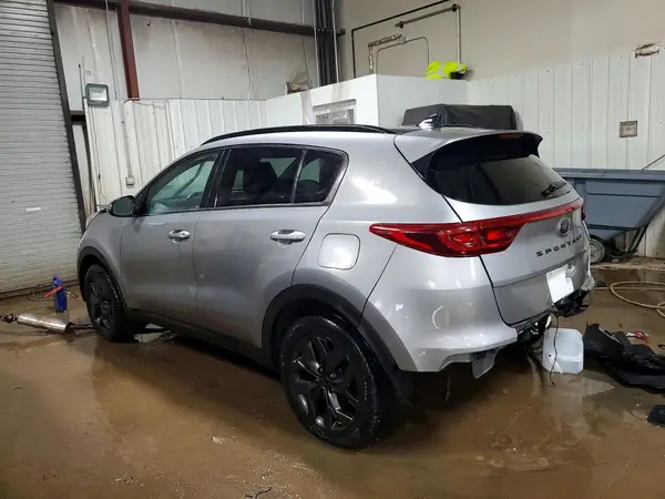 KNDP6CAC2N7009983 2022 KIA SPORTAGE - Image 2