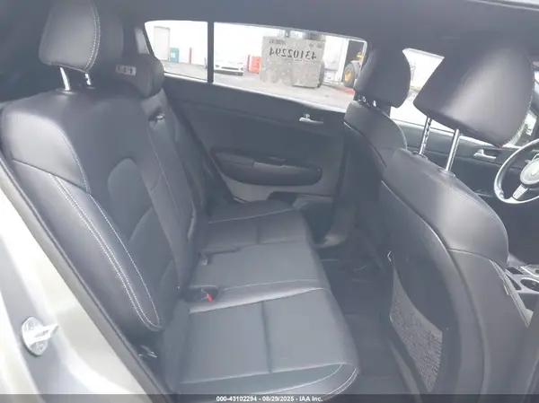 KNDP6CAC3L7653621 2020 KIA SPORTAGE - Image 8