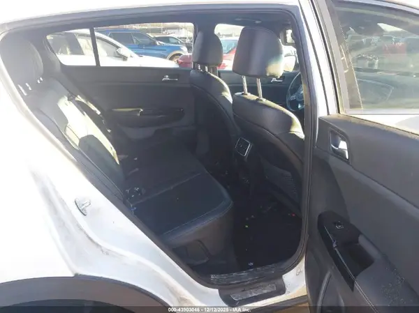 KNDP6CAC4L7829415 2020 KIA SPORTAGE - Image 8