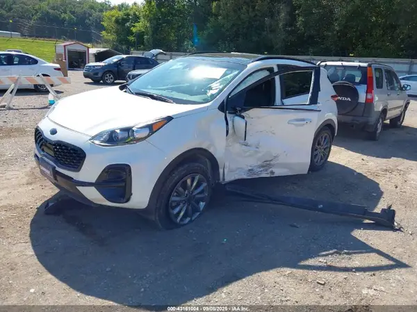 KNDP6CAC4M7936045 2021 KIA SPORTAGE - Image 2