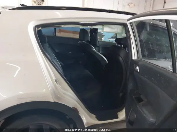 KNDP6CAC5L7744387 2020 KIA SPORTAGE - Image 8