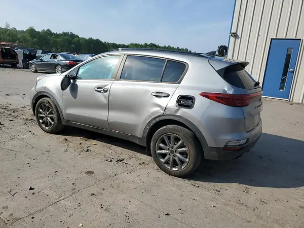KNDP6CAC5N7028382 2022 KIA SPORTAGE - Image 2