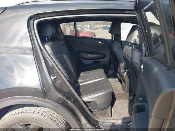 KNDP6CAC6N7008979 2022 KIA SPORTAGE - Image 8