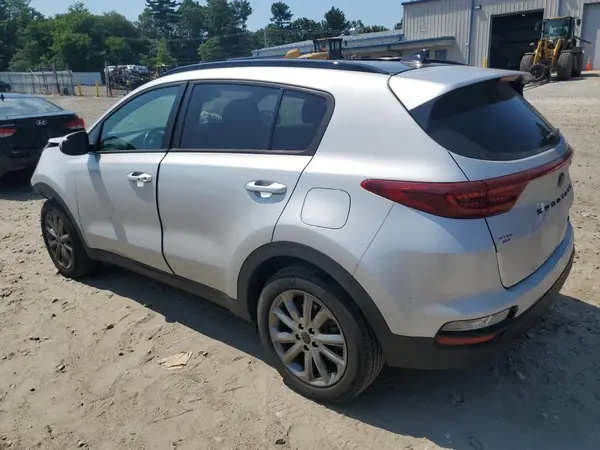 KNDP6CAC6N7025099 2022 KIA SPORTAGE - Image 2