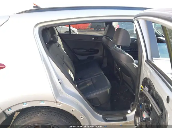 KNDP6CAC7L7715425 2020 KIA SPORTAGE - Image 8