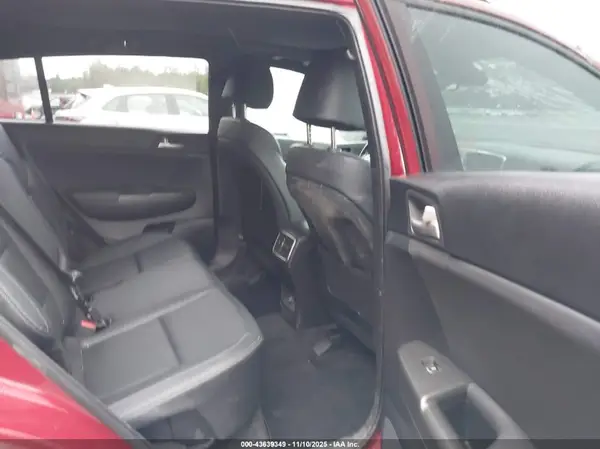 KNDP6CAC7M7904481 2021 KIA SPORTAGE - Image 8