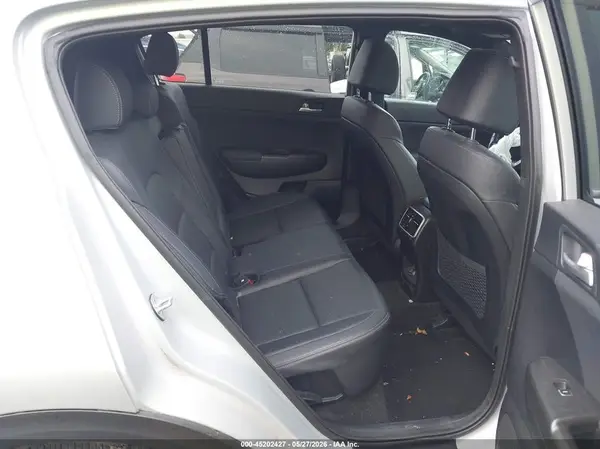 KNDP6CAC7N7961717 2022 KIA SPORTAGE - Image 8