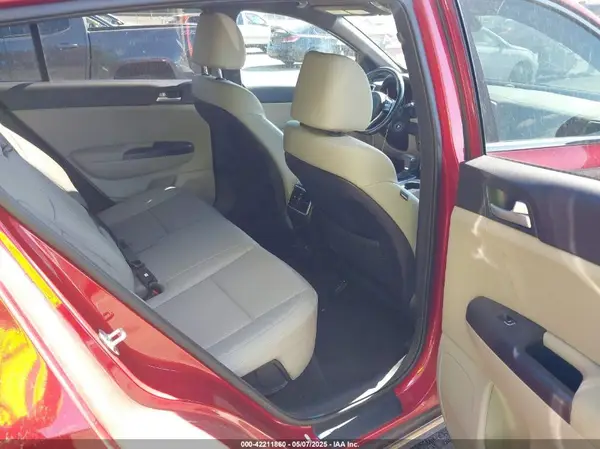 KNDP6CAC8L7778923 2020 KIA SPORTAGE - Image 8