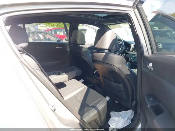KNDP6CAC8N7017781 2022 KIA SPORTAGE - Image 8
