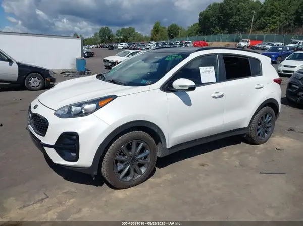 KNDP6CAC9M7854585 2021 KIA SPORTAGE - Image 2
