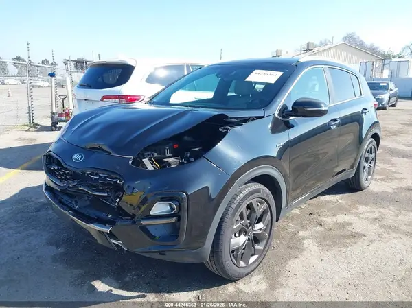 KNDP6CAC9M7905647 2021 KIA SPORTAGE - Image 2