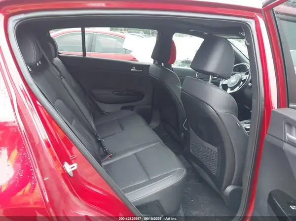 KNDP6CAC9N7028398 2022 KIA SPORTAGE - Image 8