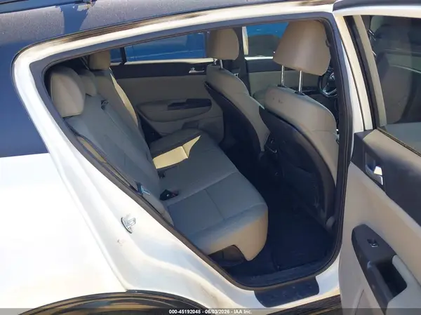 KNDP6CACXL7683070 2020 KIA SPORTAGE - Image 8