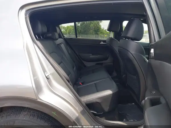 KNDP6CACXL7709750 2020 KIA SPORTAGE - Image 8