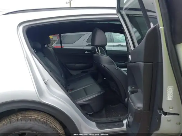 KNDP6CACXM7860976 2021 KIA SPORTAGE - Image 8