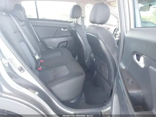 KNDPB3AC0G7795832 2016 KIA SPORTAGE - Image 8