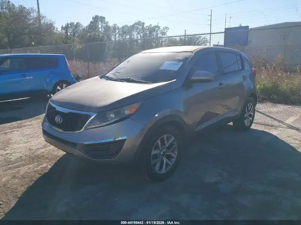 KNDPB3AC0G7796592 2016 KIA SPORTAGE - Image 2