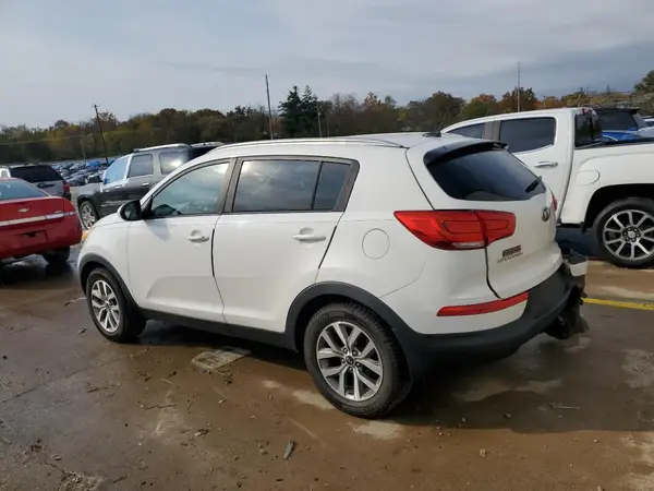 KNDPB3AC0G7811043 2016 KIA SPORTAGE - Image 2