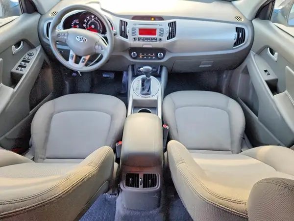 KNDPB3AC0G7821748 2016 KIA SPORTAGE - Image 8