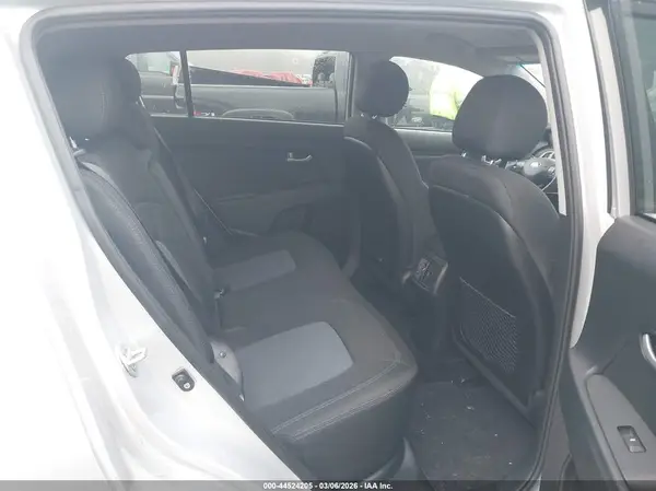 KNDPB3AC0G7825427 2016 KIA SPORTAGE - Image 8
