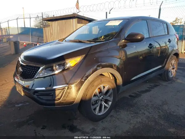 KNDPB3AC0G7837559 2016 KIA SPORTAGE - Image 2