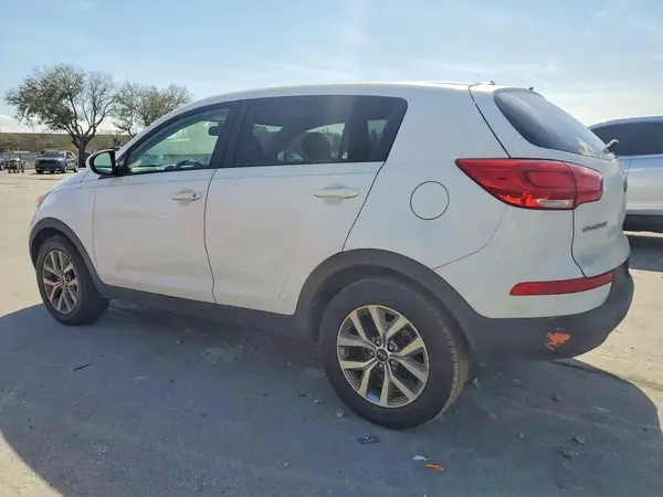 KNDPB3AC0G7847377 2016 KIA SPORTAGE - Image 2