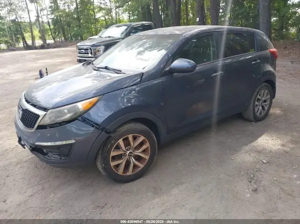 KNDPB3AC0G7854054 2016 KIA SPORTAGE - Image 2