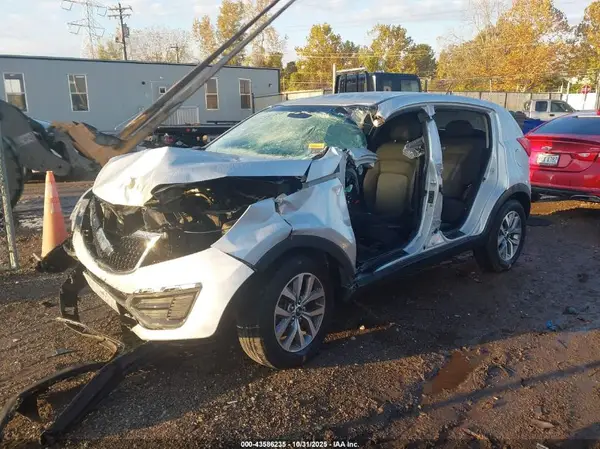KNDPB3AC0G7855656 2016 KIA SPORTAGE - Image 2