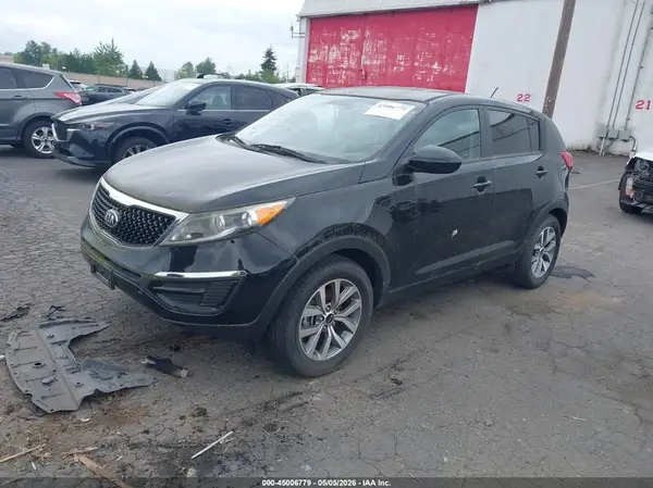 KNDPB3AC0G7857763 2016 KIA SPORTAGE - Image 2