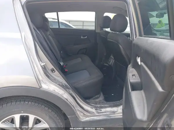 KNDPB3AC0G7868567 2016 KIA SPORTAGE - Image 8