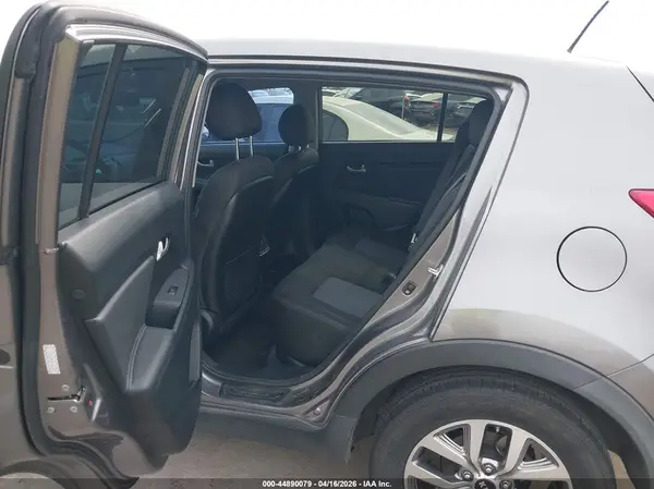KNDPB3AC0G7872585 2016 KIA SPORTAGE - Image 8