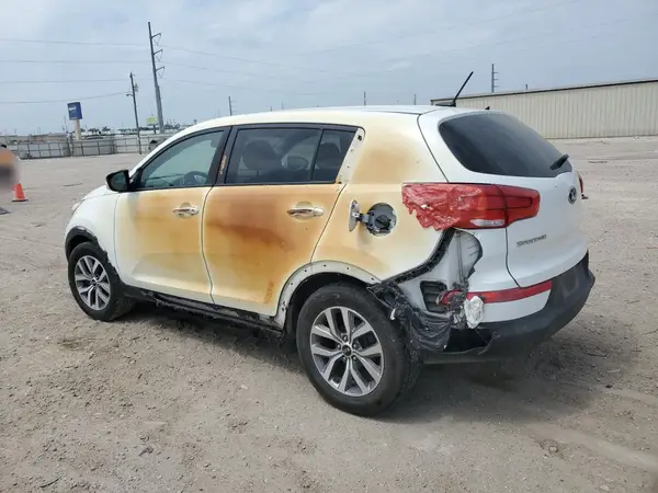 KNDPB3AC0G7879925 2016 KIA SPORTAGE - Image 2