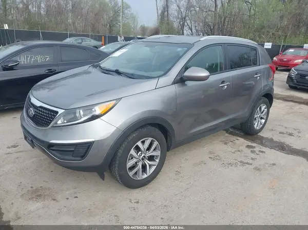 KNDPB3AC1G7797668 2016 KIA SPORTAGE - Image 2